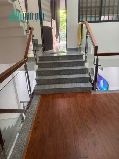 10,7 tỷ/240m2 sàn.Nhà đường Tùng Thiện Vương, 3 tầng,4 P ngủ,khu Nam Việt Á, sát BV 600 giường