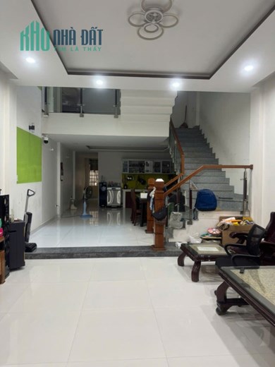 10,7 tỷ/240m2 sàn.Nhà đường Tùng Thiện Vương, 3 tầng,4 P ngủ,khu Nam Việt Á, sát BV 600 giường