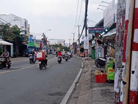 Bán gấp nhà Kha Vạn Cân, Linh Chiểu, Thủ Đức, 46m, 2 tầng, chỉ 3,7 tỷ.