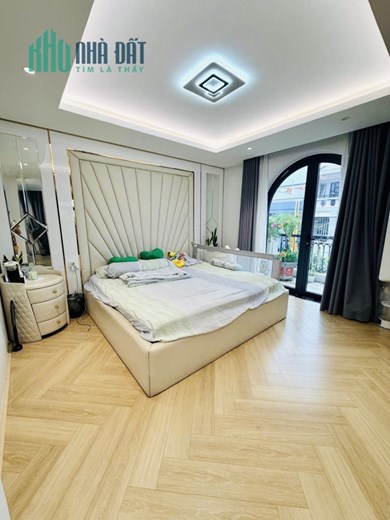 Nhà đẹp như mơ, Bình Lợi, Phường 13, Bình Thạnh, ngang 10m, 4 tầng, chỉ 35,5 tỷ.