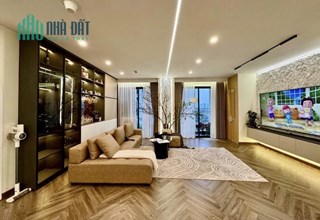 Bán chung cư Cảnh sát 113 Trung Kính- 100m2, 3pn, nhà đẹp- 8.8 tỷ. lh 0975118822