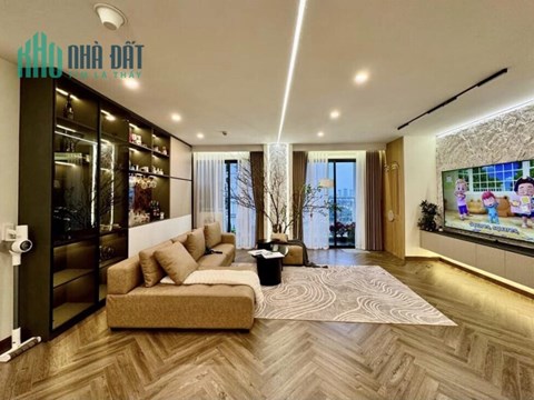 Bán chung cư Cảnh sát 113 Trung Kính- 100m2, 3pn, nhà đẹp- 8.8 tỷ. lh 0975118822