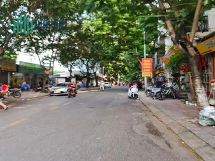 BÁN NHÀ MẶT ĐƯỜNG TRỤC CHÍNH KINH DOANH SÓC SƠN HÀ NỘI, VỈA HÈ 2M, Ô TÔ TRÁNH, KD, Ở, ĐT