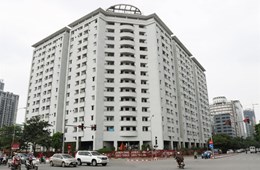 Hà Nội cấm "xẻ thịt" tầng 1 nhà tái định cư để kinh doanh