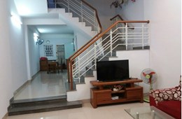 Đóng thuế khi được anh ruột cho đất?