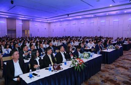 Hơn 500 chiến binh sales hừng hực khí thế trong lễ ra quân dự án The Apus