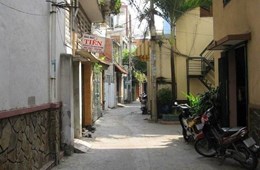 Ít tiền mua nhà hẻm nhỏ: Vừa ở vừa thấp thỏm lo âu