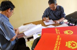 Luật sư bày cách tránh “sập bẫy” 1 sổ đỏ bán cho nhiều người