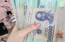 Mua nhà xây sẵn chung sổ đỏ, vợ chồng trẻ dở khóc dở cười