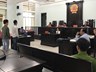 Anh em ruột kiện nhau ra tòa vì tranh chấp nhà có sổ đỏ ghi tên hộ
