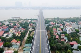 Các phương tiện xe buýt, ô tô đi lại thế nào sau khi thông xe cầu Thăng Long?