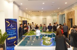 Lời cảnh báo về lãi suất từ Singapore trong cơn sốt bất động sản