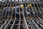 NÓNG: Doanh nghiệp nhà thầu xin tạm dừng thi công chờ bình ổn giá vật liệu xây dựng