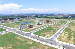 Giữa diễn biến dịch bệnh phức tạp, nhà đầu tư có nên gom hàng để chờ sóng?