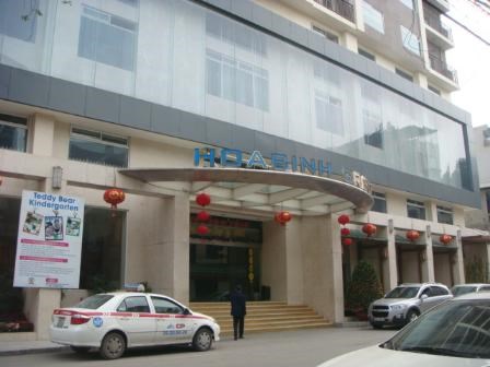 Hòa Bình Green