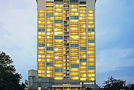 Syrena Building