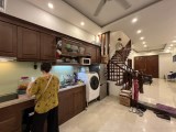 Cán bộ Ngành Nông nghiệp bán nhà Thượng Đình, Ở SƯỚNG, ĐẦU PHỐ, 54m2*4T giá 4.7tỷ.