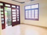 BÁN NHÀ XUÂN LA - 200M Ô TÔ QUAY ĐÀU. DT 52M2. MT 4,5M. GIÁ 4,5 TỶ