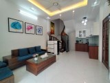 Bán gấp nhà phố Bát Khối cực đẹp, 30 m2, 4 T, MT 4,4 m, chỉ 2,7 tỷ.