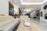 Bán nhà Phân lô Phố Thiên Hiền 42m2, 5 Tầng, 4 Phòng ngủ, Đường ô tô tránh, Vỉa hè, Gía nhỉnh 8 tỷ.