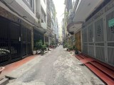 Cần bán gấp nhà phố Nguyễn Đức Cảnh, Hoàng Mai, diện tích 65m2, 7 tầng, thang máy, ngõ thông, kinh