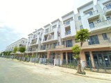 Bán đất tặng nhà 4 tầng giữa trung tâm TP Từ Sơn.Buôn bán kinh doanh sầm uất.