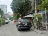 Bán Nhà Mạc Thái Tổ 105m2. MT 5m. Sân Để Otô Và Xe Máy. Giá mong muốn 19.5 tỷ