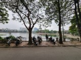 BÁN NHÀ MẶT PHỐ VIEW HỒ HOÀNG CẦU, Ô TÔ TRÁNH, KINH DOANH ĐỈNH, 66M2*3T, MT 4.5M, NHỈNH 20 TỶ.