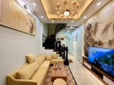 BÁN NHÀ PHỐ NGUYỄN CHÍ THANH - LÔ GÓC 2 MẶT THOÁNG - CÁCH PHỐ 30M GẦN ÔTÔ - CHỦ TỰ XÂY VÀ THIẾT KẾ