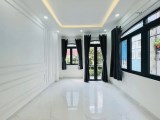 Cho thuê nhà siêu đẹp 6 lầu 6x16m mặt tiền khu đ Phan Xích Long, p3 PN giá chỉ 42 triệu / tháng