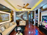 Cần bán nhà phố Trích Sài, Tây Hồ, 50 m2, 5 tầng, MT 5 m giá 7 tỷ 6 có thương lượng.