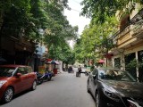 Nhà lô góc  kinh doanh viả hè ô tô phố Thành Công Ba Đình 8 tỷ.