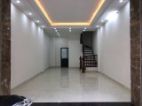 Bán nhà ngõ 508 đường Láng dt 45 m2 x 4 t lô góc 3 mặt thoáng giá 4,3 tỷ