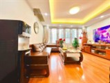 NHÀ ĐẸP Ở NGAY XUÂN LA VÀI BƯỚC DẠO HỒ 40M2 CHỈ 5 TỶ