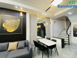 Cần bán gấp Mặt phố Nguyễn Chí Thanh giá 11.4 tỷ, 50m2, KD cực tốt