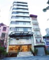 Bán khách sạn 4 sao mặt phố Nguyễn Đình Hoàn, CG, DT 2tỷ/tháng, 350m2, MT 12m, 150 tỷ