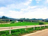 Bán khu đất thổ cư gần cầu Trung Yên, Tuyên Quang. điểm giao QL2C. Kinh doanh đc. Giá 30 tr/m2