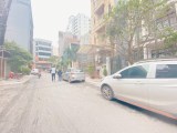 95m Mặt Tiền 5.1m Phố Lạc Long Quân. Lô Góc Ngõ Thông Tứ Tung Tiện Ích Ngập Tràn. Chủ Cần Bán Gấp