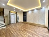Bán căn nhà 37m2 Mặt phố Âu Cơ, Tây Hồ Ô tô tránh Thang máy Nhập khẩu Kinh doanh đa dạng 10.2 Tỷ
