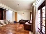 Bán căn nhà 50m2 phố Âu Cơ, Tây Hồ Dân xây 4 phòng ngủ 10m Mặt phố 3.4 Tỷ
