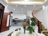 BÁN GẤP NHÀ TAM TRINH TRONG TUẦN 36M2  5 TẦNG