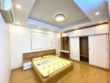 Bán nhà 169m2 phố Âu Cơ, Tây Hồ Gara Container tránh Thang máy 24 Studio Dòng tiền 1.5 tỷ/năm 16.9