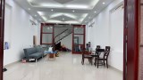 CHÍNH CHỦ BÁN  GẤP NHÀ  PHỐ NGUYỄN VĂN CỪ, BỒ ĐỀ, LONG BIÊN  DT 75 M2, 5 tầng, M t 5.5. giá hơn 8 TỶ