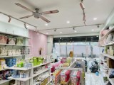 Chuyển chỗ ở ra KĐT Dương Nội bán nhà LK KĐT Văn Khê 
                  90m xây 5 Tầng mặt chợ
