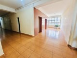 Chung cư lô góc, đẹp nhất Nam Trung Yên, 3ngủ, thoáng, gần công viên, bán 2.9 tỷ