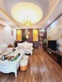 Bán ngôi nhà 69m2 phố Âu Cơ, Tây Hồ Gara Ô tô 7 chỗ 7 phòng ngủ Kinh doanh đắc địa 9.8 Tỷ