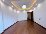 Bán ngôi nhà 52m2 Mặt phố Thụy Khuê, Tây Hồ Gara 2 Ô tô tránh 6 tầng Kinh doanh tốt 13.7 Tỷ