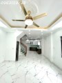 BÁN NHÀ CỰ LỘC THANH XUÂN HÀNG XÓM ROYAL, 42M2 5 TẦNG NHỈNH 4 TỶ NGÕ THÔNG