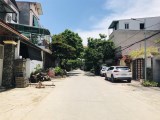 Hơn 70m đường thông ô tô qua lại thoải mái tại Uy Nỗ đầy đủ tiện ích vây quanh chỉ hơn 2 tỷ