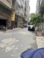 Khu cán bộ cao cấp Trung Kính  phân lô oto tránh hơn 50 m mà chỉ 12 tỷ, có vỉa hè đỗ xe ngày đêm .